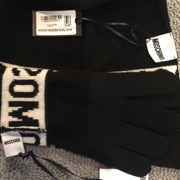 Moschino Wool Acrylic Blend Black Hat Gloves 2 piece set NWOT - Picture 5 of 6